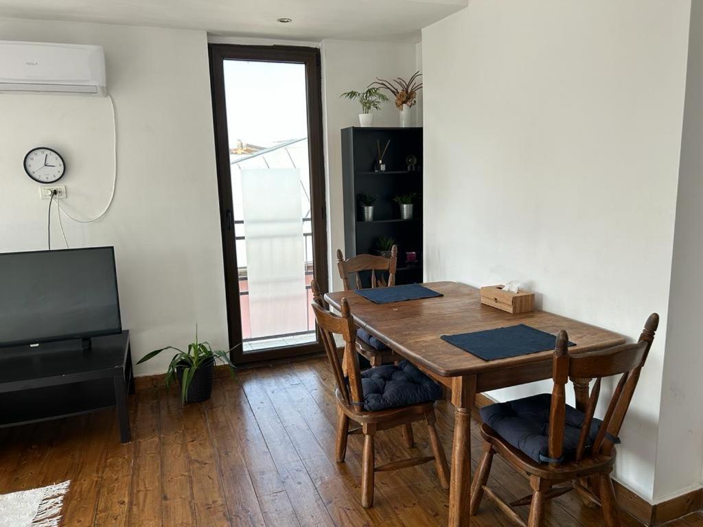 Lovely Apartment In Villa In บูคาเรสต์ ภายนอก รูปภาพ